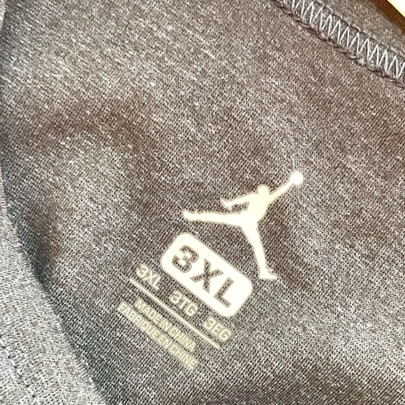 Jordon thick shirt 3xl - Picture 2 of 2